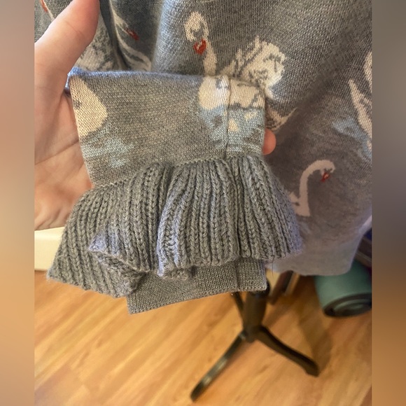 Stella McCartney V-Neck Ruffle Swan Sweater Gray - Size 38 - Picture 4 of 8
